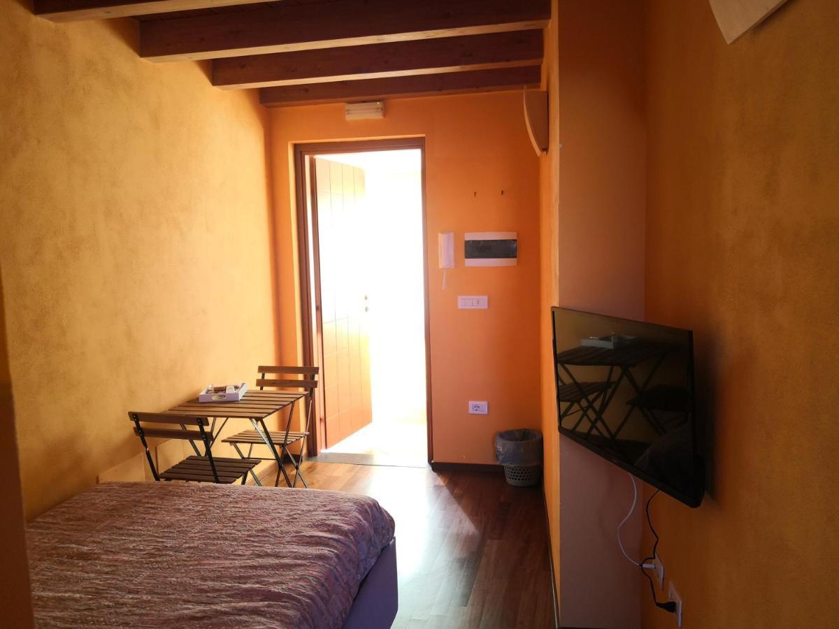 San Berillo House Apartment คาตาเนีย ภายนอก รูปภาพ