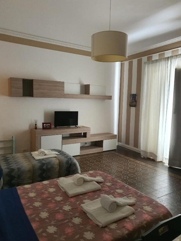 San Berillo House Apartment คาตาเนีย ภายนอก รูปภาพ