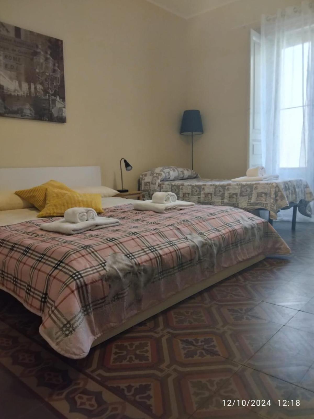 San Berillo House Apartment คาตาเนีย ภายนอก รูปภาพ